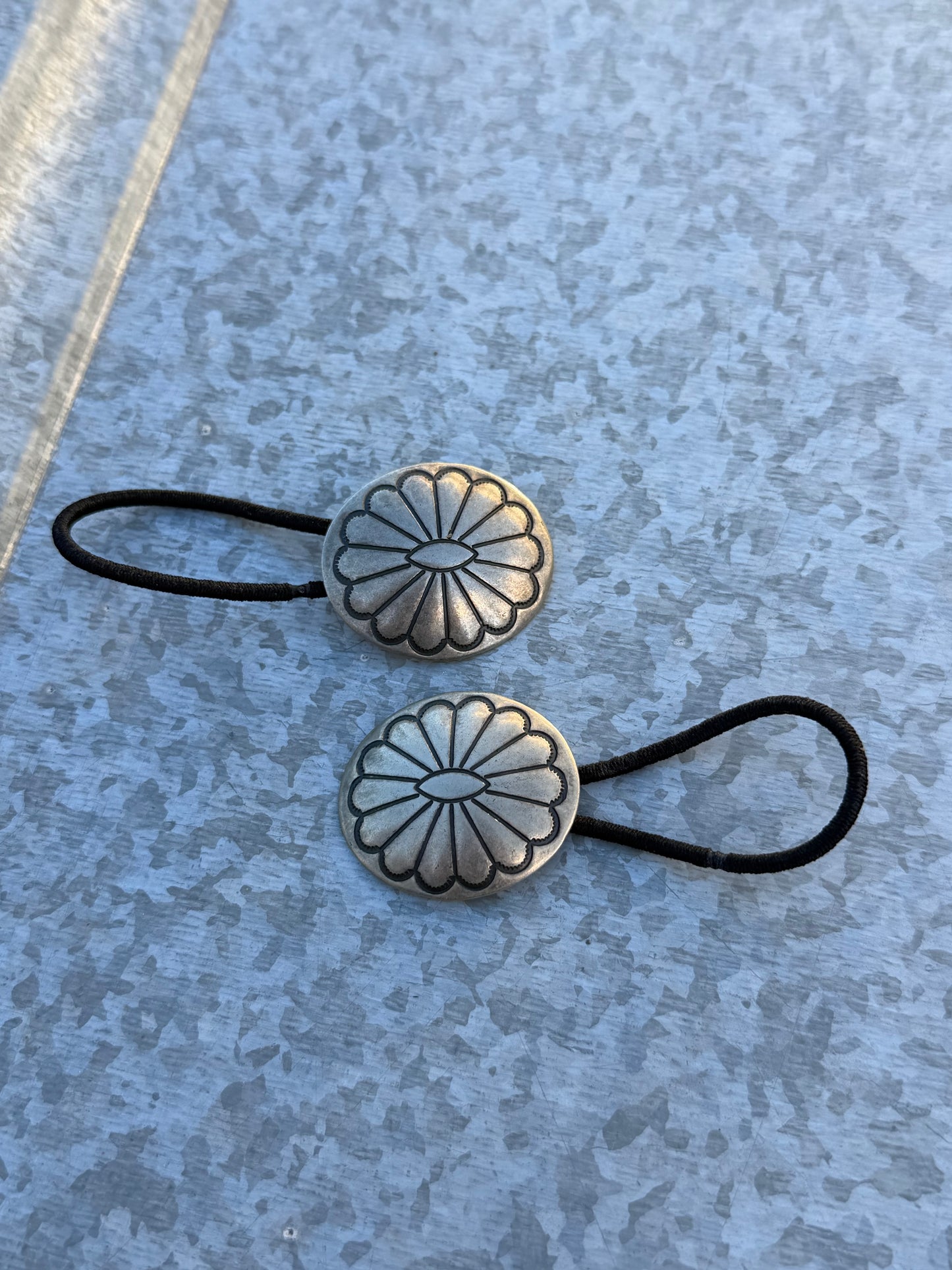 Concho hair tie