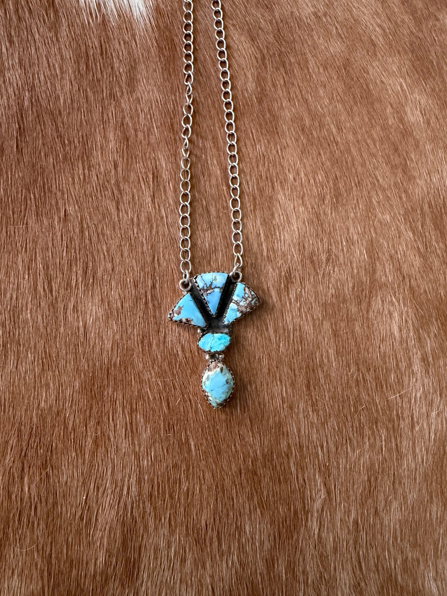 Golden hills necklace
