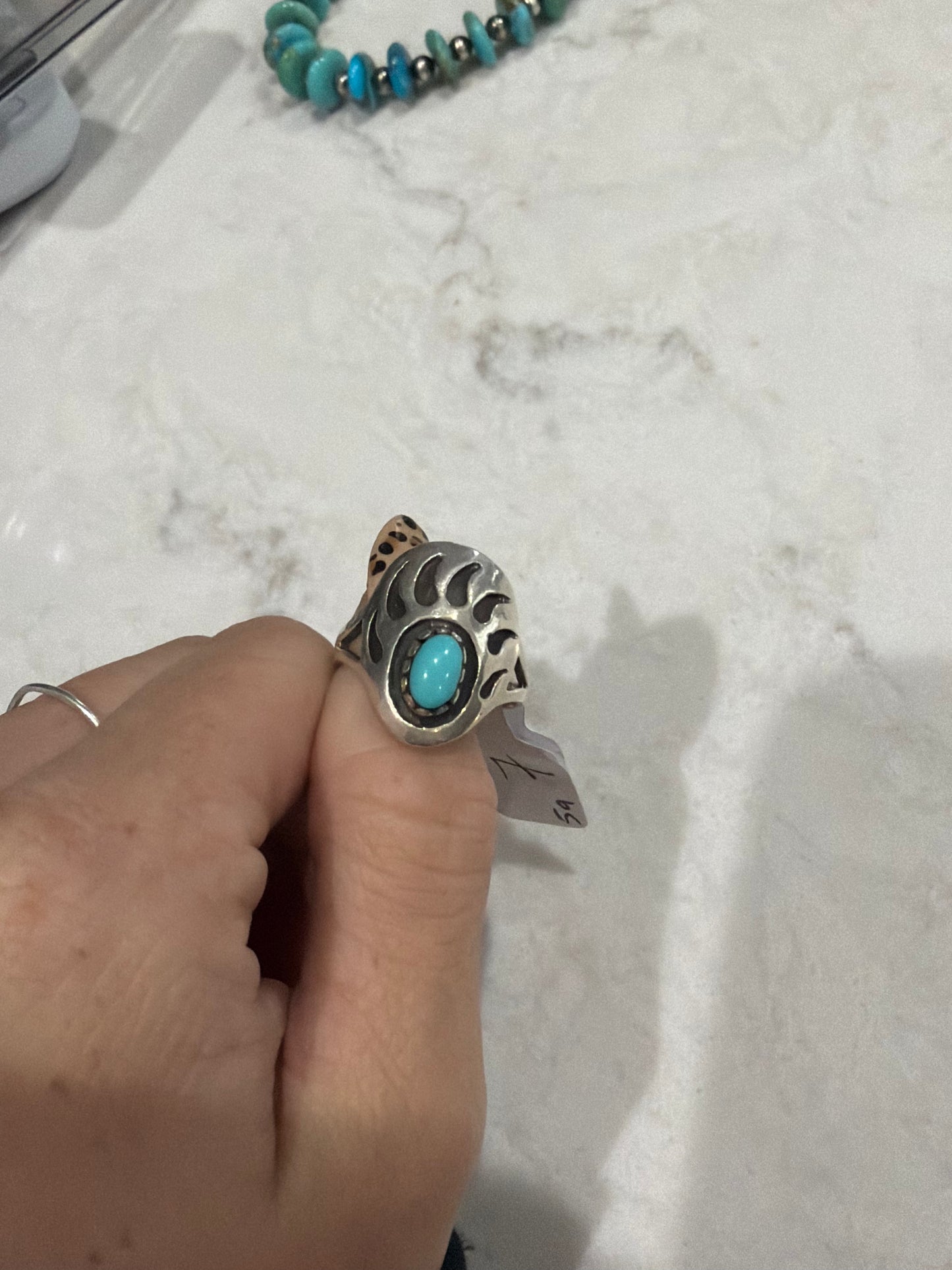 Bear claw ring