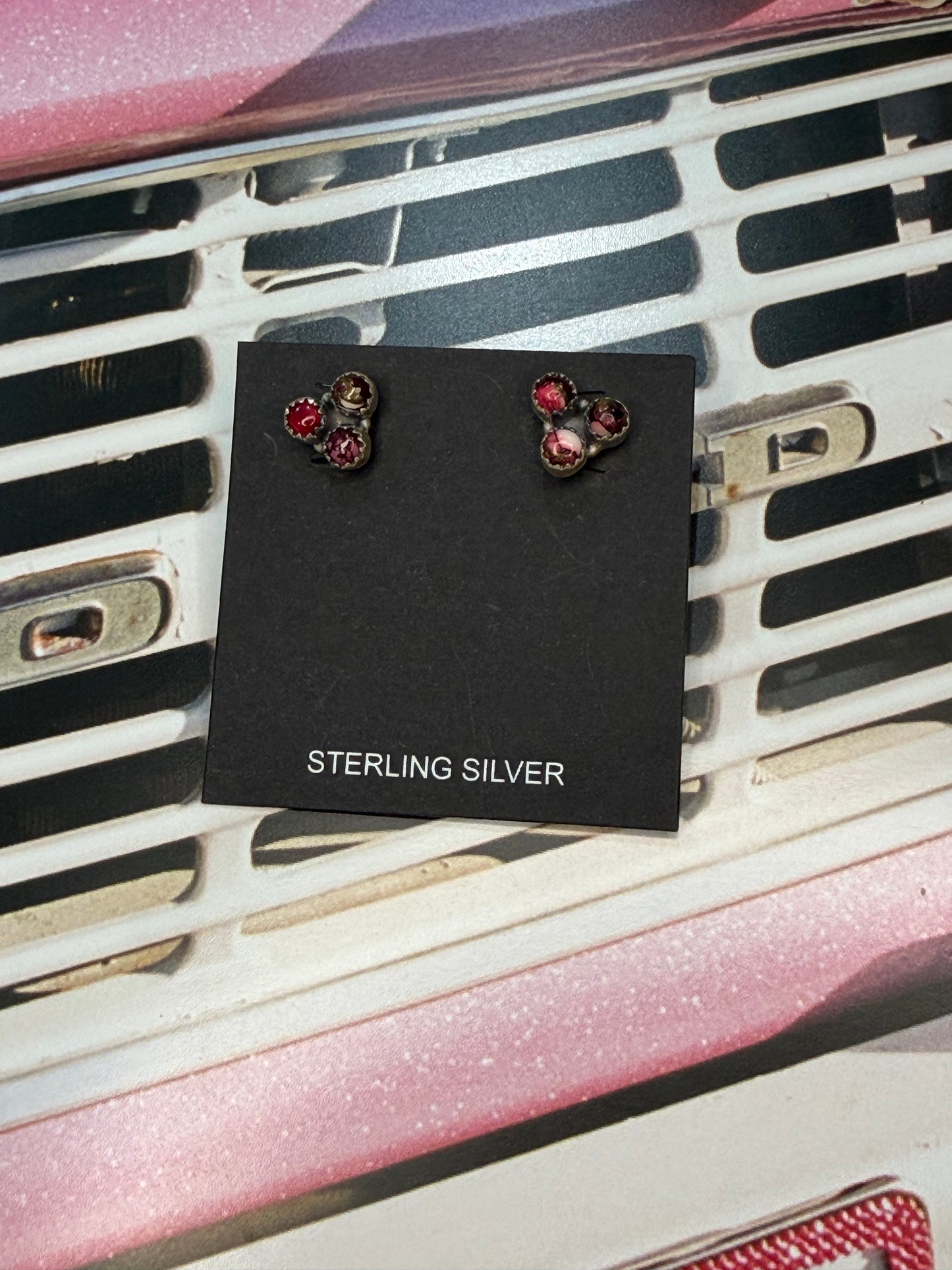 3 stone earings (pink dahlia)